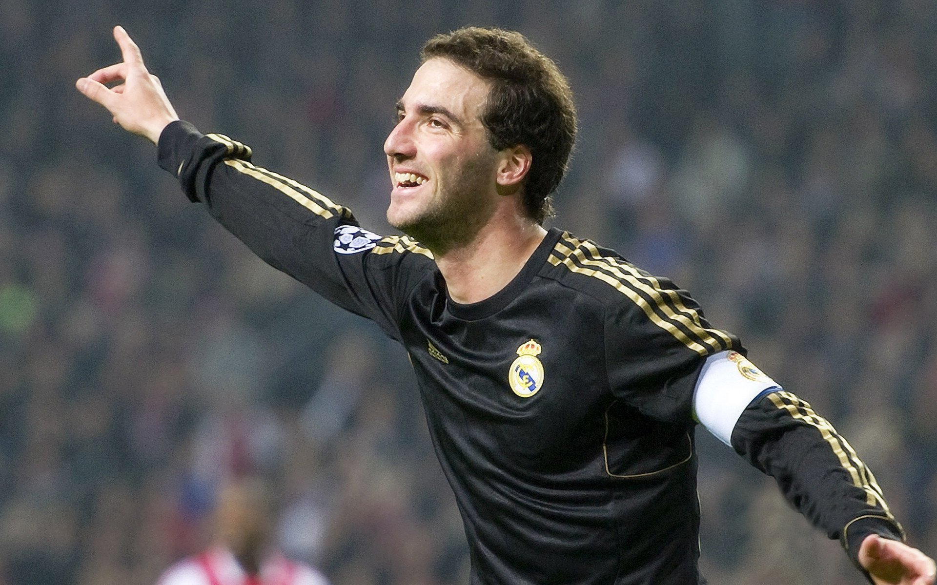 世界杯现场高潮不断:奇迹瞬间点燃全场热情,世界杯超燃视频